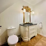 Chateau Le Withof Guest house